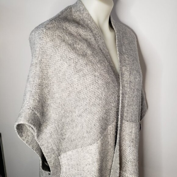 Cozy Soft Grey Banana Republic Sweater Wrap Cardigan Style Snug - Picture 2 of 16